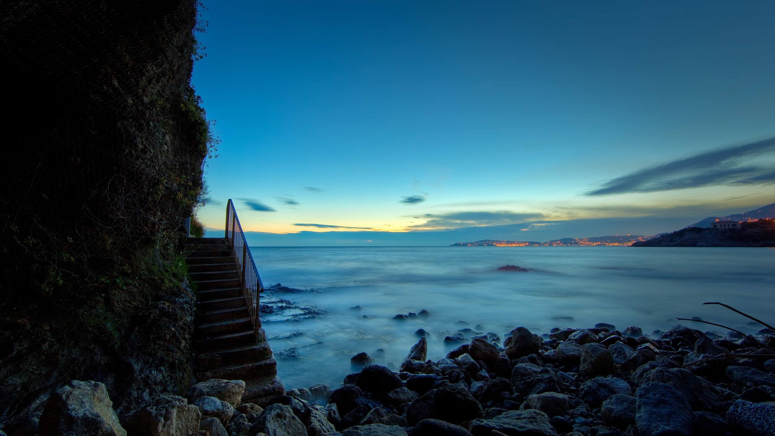 世俱杯赛程-雷霆替补阵容打出强势表现冲击首发位置，雷霆现有阵容